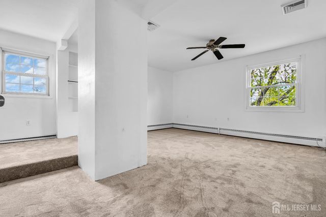 52 Walnut Street, Edison, NJ 08817