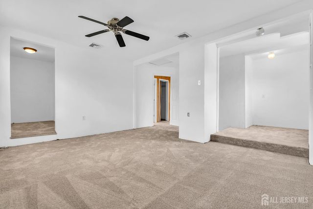 52 Walnut Street, Edison, NJ 08817