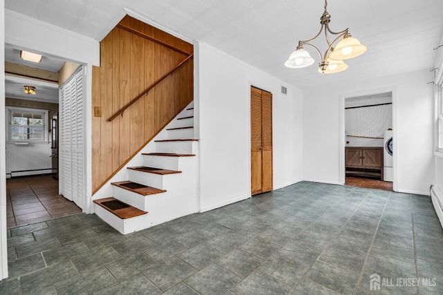 52 Walnut Street, Edison, NJ 08817