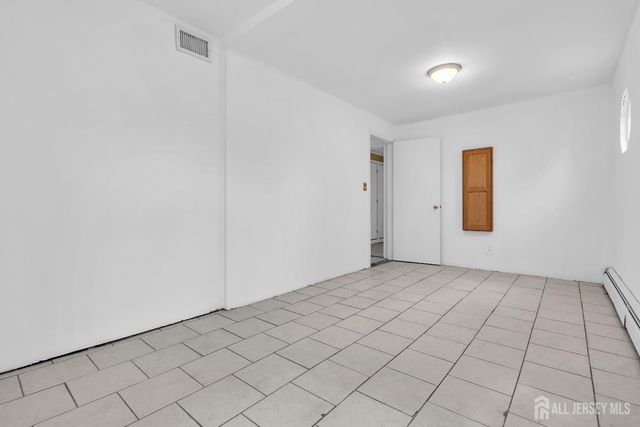 52 Walnut Street, Edison, NJ 08817