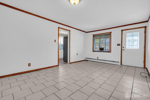 52 Walnut Street, Edison, NJ 08817