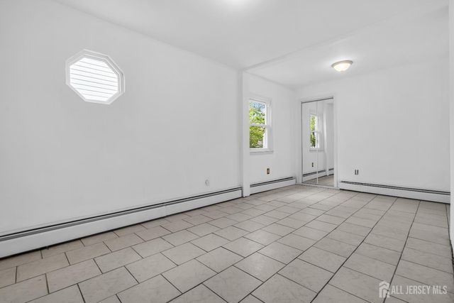 52 Walnut Street, Edison, NJ 08817