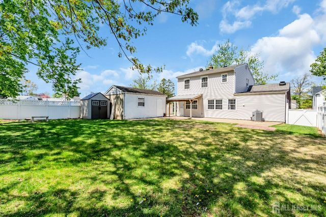 52 Walnut Street, Edison, NJ 08817