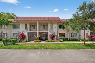 16210 Laurel Dr 203, Weston, FL 33326