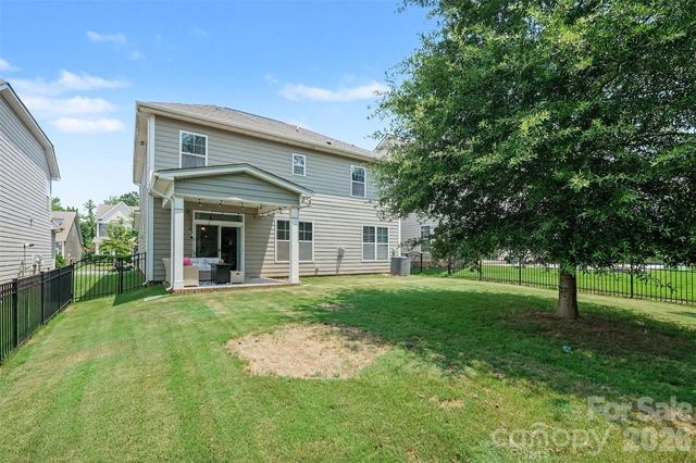 2010 Burton Point Court, Waxhaw, NC 28173