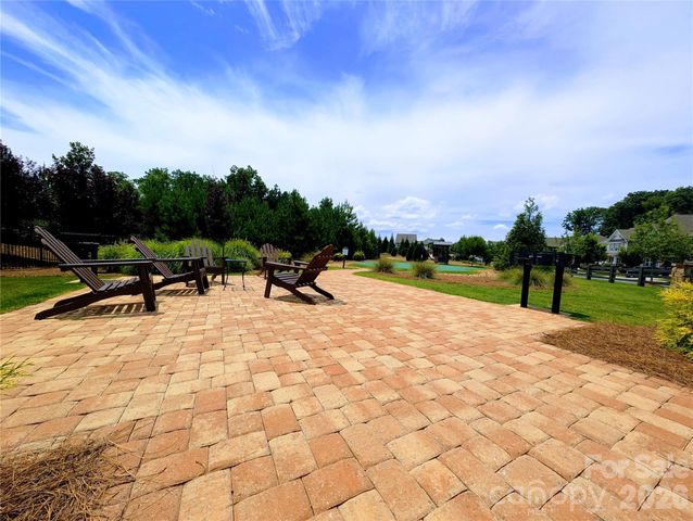 2010 Burton Point Court, Waxhaw, NC 28173