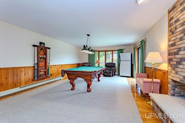 1002 E Gold Street, Bessemer, MI 49911