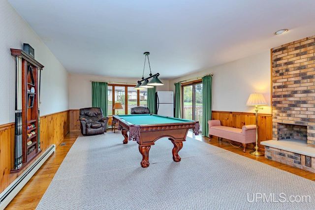 1002 E Gold Street, Bessemer, MI 49911