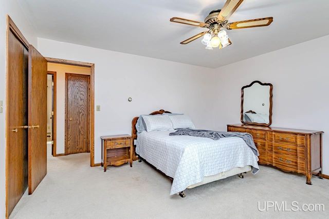 1002 E Gold Street, Bessemer, MI 49911