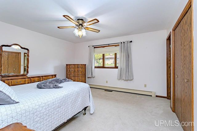 1002 E Gold Street, Bessemer, MI 49911