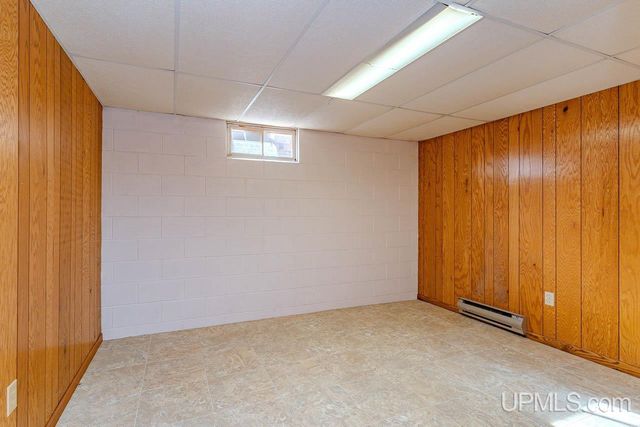 1002 E Gold Street, Bessemer, MI 49911