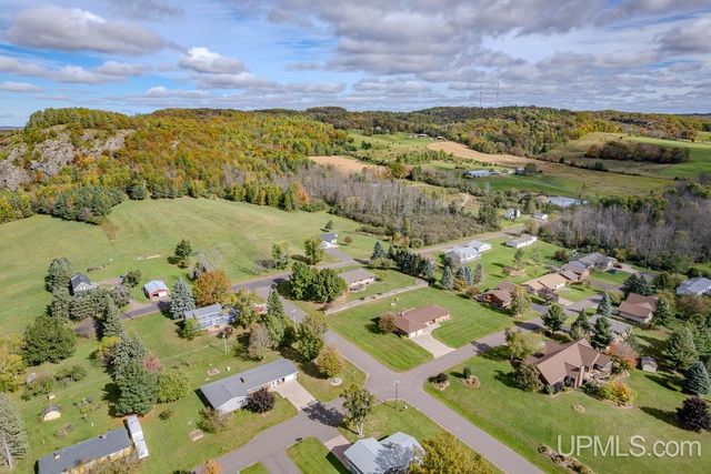 1002 E Gold Street, Bessemer, MI 49911