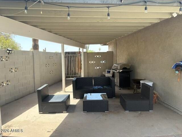 4718 W SHANGRI LA Road, Glendale, AZ 85304
