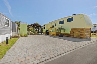 3665 Sandpiper RD # 157, Virginia Beach, VA 23456