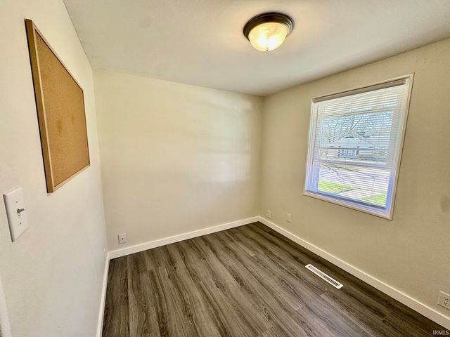 2828 Southridge Drive, South Bend, IN 46614