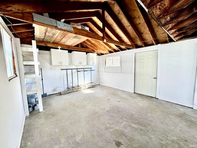 2828 Southridge Drive, South Bend, IN 46614