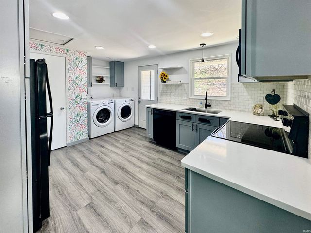 2828 Southridge Drive, South Bend, IN 46614