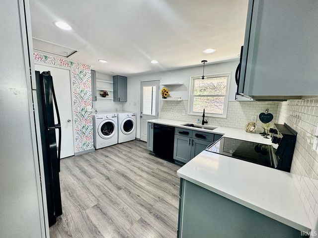 2828 Southridge Drive, South Bend, IN 46614