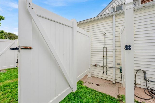1497 Park Street, Atlantic Beach, NY 11509