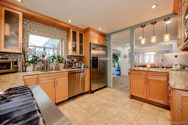1497 Park Street, Atlantic Beach, NY 11509