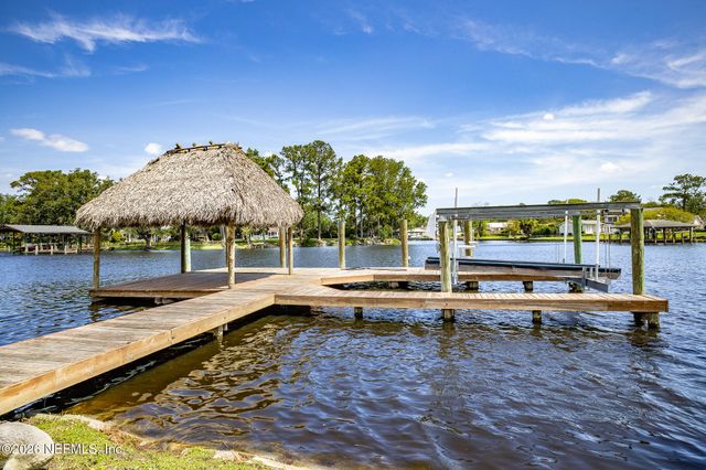 4733 PIRATES BAY Drive, Jacksonville, FL 32210