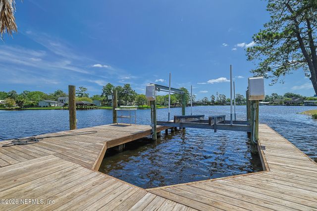 4733 PIRATES BAY Drive, Jacksonville, FL 32210