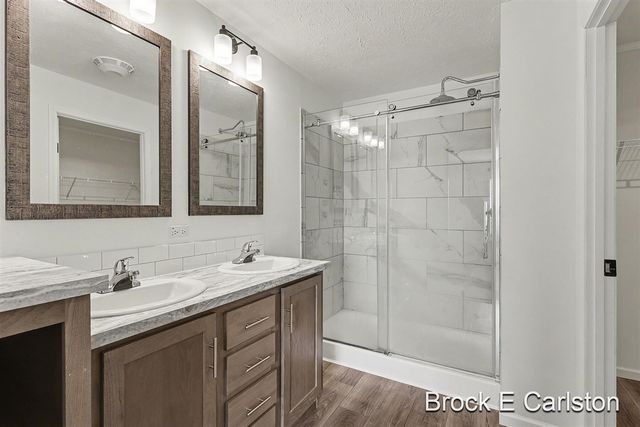 1283 E Ellis Road 10, Norton Shores, MI 49441