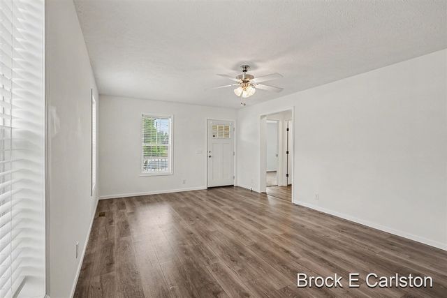 1283 E Ellis Road 10, Norton Shores, MI 49441
