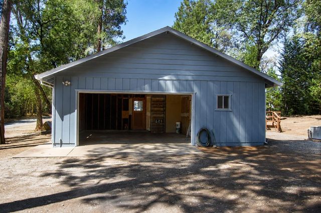 20131 Shake Ridge Rd, Volcano, CA 95689