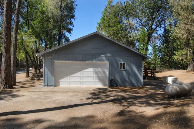 20131 Shake Ridge Rd, Volcano, CA 95689