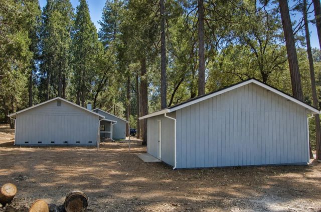 20131 Shake Ridge Rd, Volcano, CA 95689