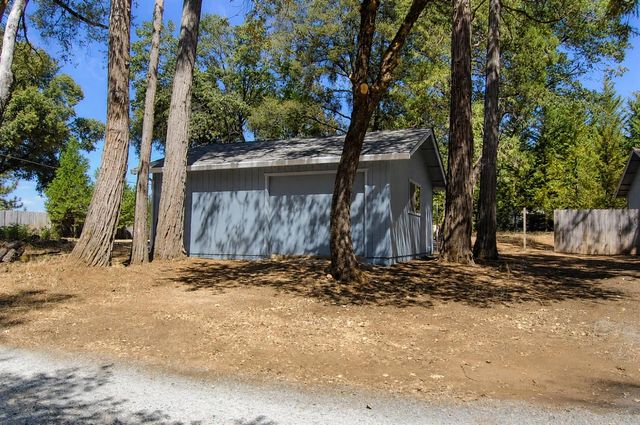 20131 Shake Ridge Rd, Volcano, CA 95689
