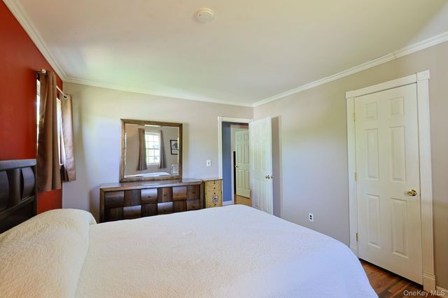 10 The Drive, Westtown, NY 10998