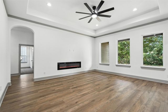 716 Oak Creek Drive, Hutchins, TX 75141