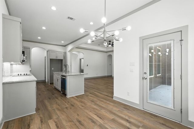 716 Oak Creek Drive, Hutchins, TX 75141