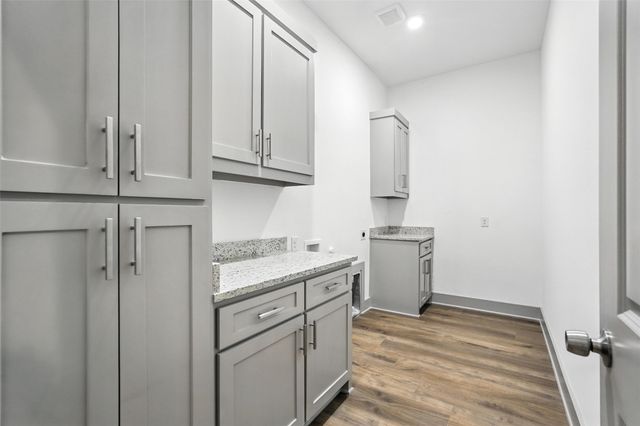 716 Oak Creek Drive, Hutchins, TX 75141