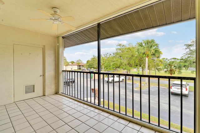 6392 Chasewood Drive F, Jupiter, FL 33458