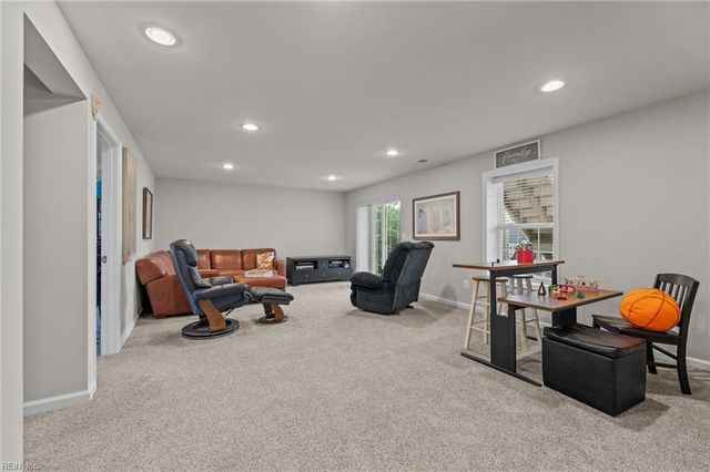 4015 Kings Oak LN, Williamsburg, VA 23188