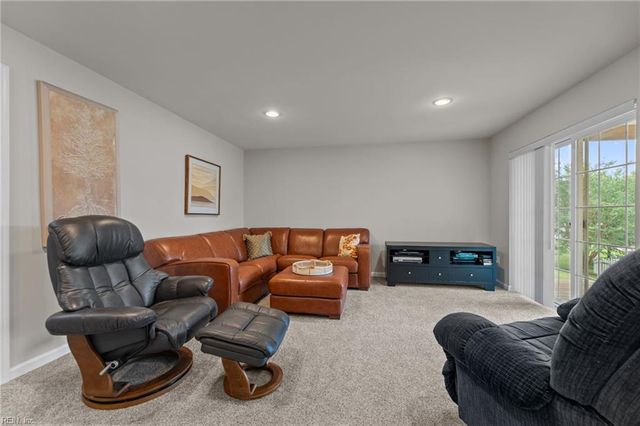 4015 Kings Oak LN, Williamsburg, VA 23188