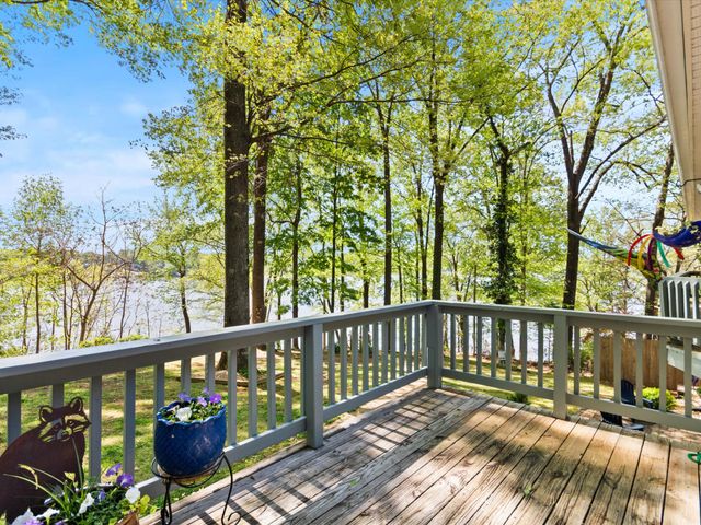 17515 Richter Rd, Rogersville, AL 35652