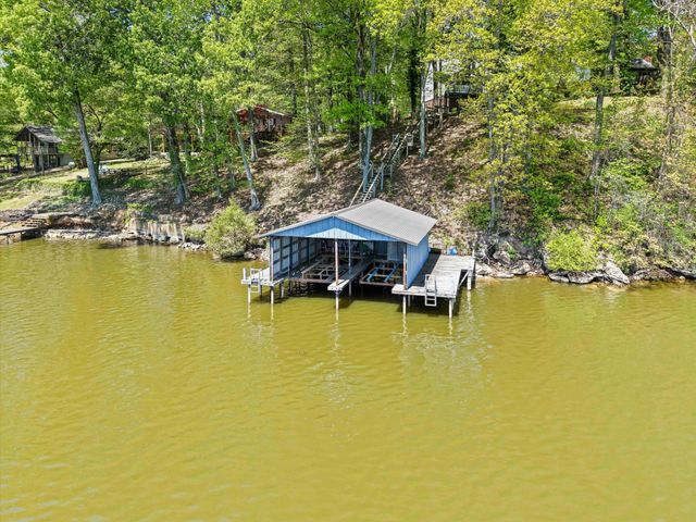 17515 Richter Rd, Rogersville, AL 35652