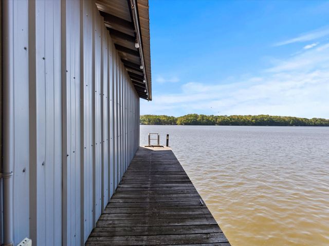 17515 Richter Rd, Rogersville, AL 35652