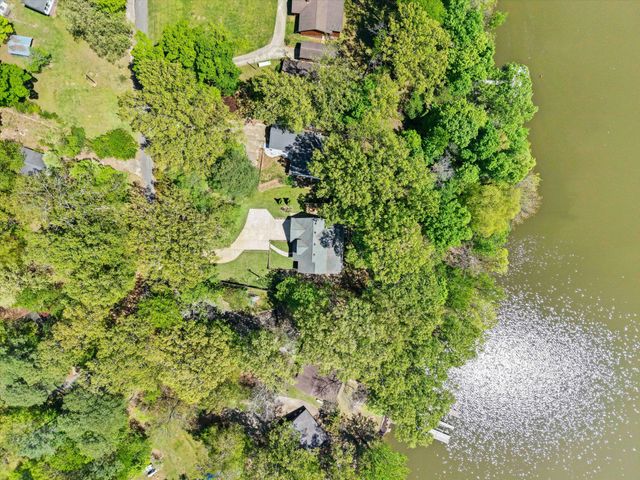 17515 Richter Rd, Rogersville, AL 35652
