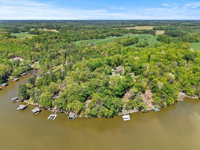 17515 Richter Rd, Rogersville, AL 35652