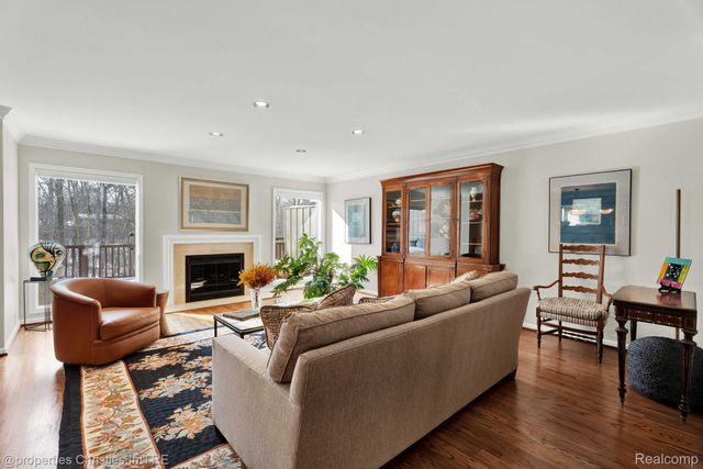 22211 Village Pines Drive, Beverly Hills Village, MI 48025