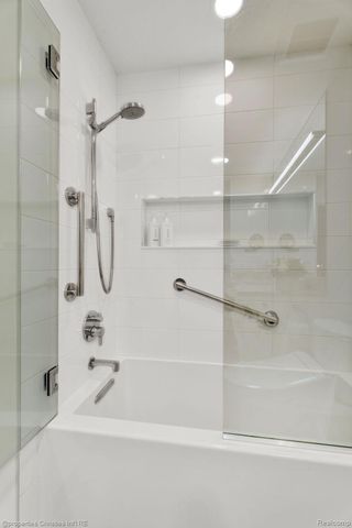 22211 Village Pines Drive, Beverly Hills Village, MI 48025