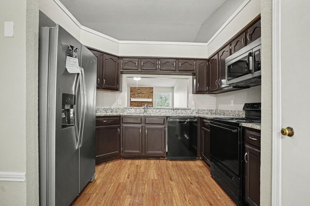 1022 Cedar Run Drive, Duncanville, TX 75137