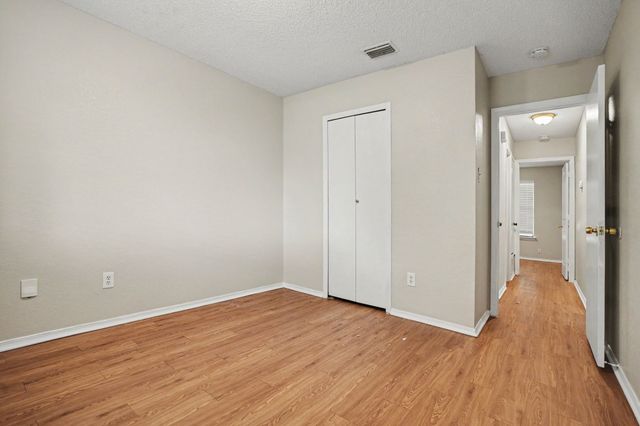 1022 Cedar Run Drive, Duncanville, TX 75137