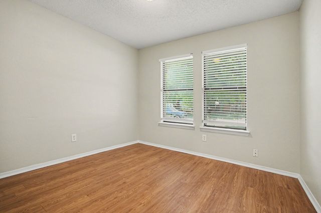1022 Cedar Run Drive, Duncanville, TX 75137