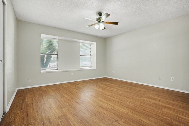 1022 Cedar Run Drive, Duncanville, TX 75137